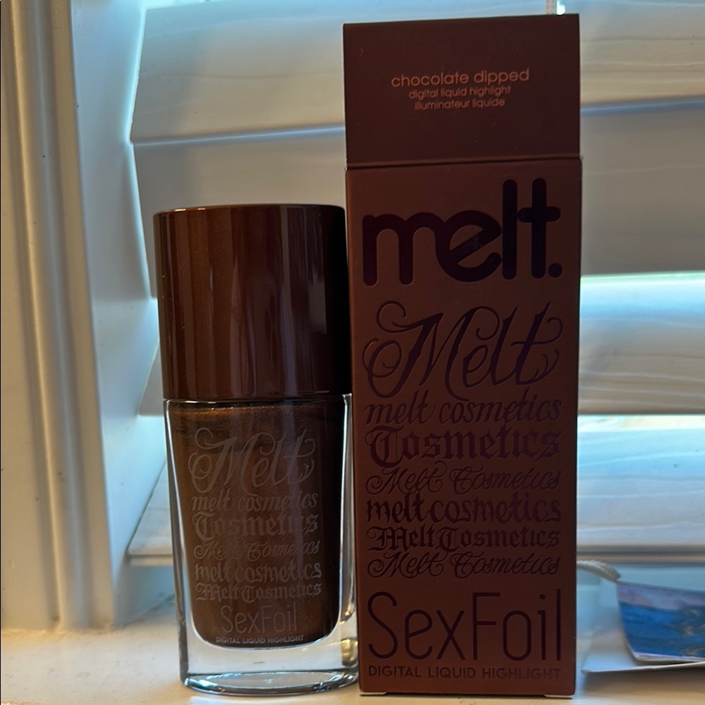 Melt Cosmetics SexFoil Liquid Highlight in chocolate dipped